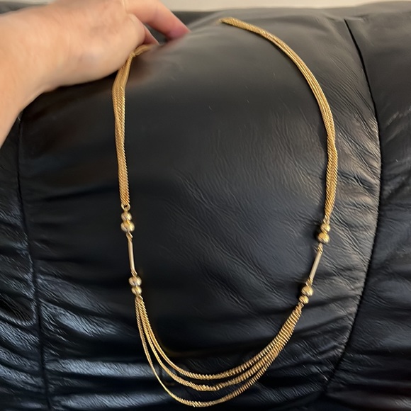 Vintage Gold tone 3 chain with beads long 16” long. - Picture 4 of 10